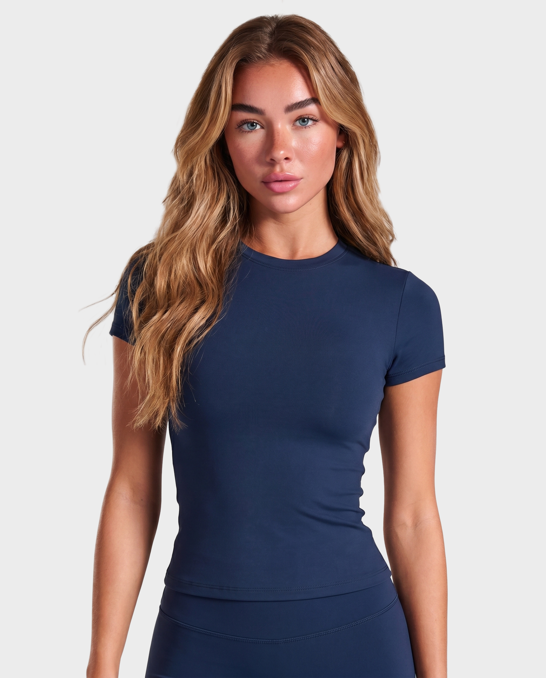 Amelie Tee