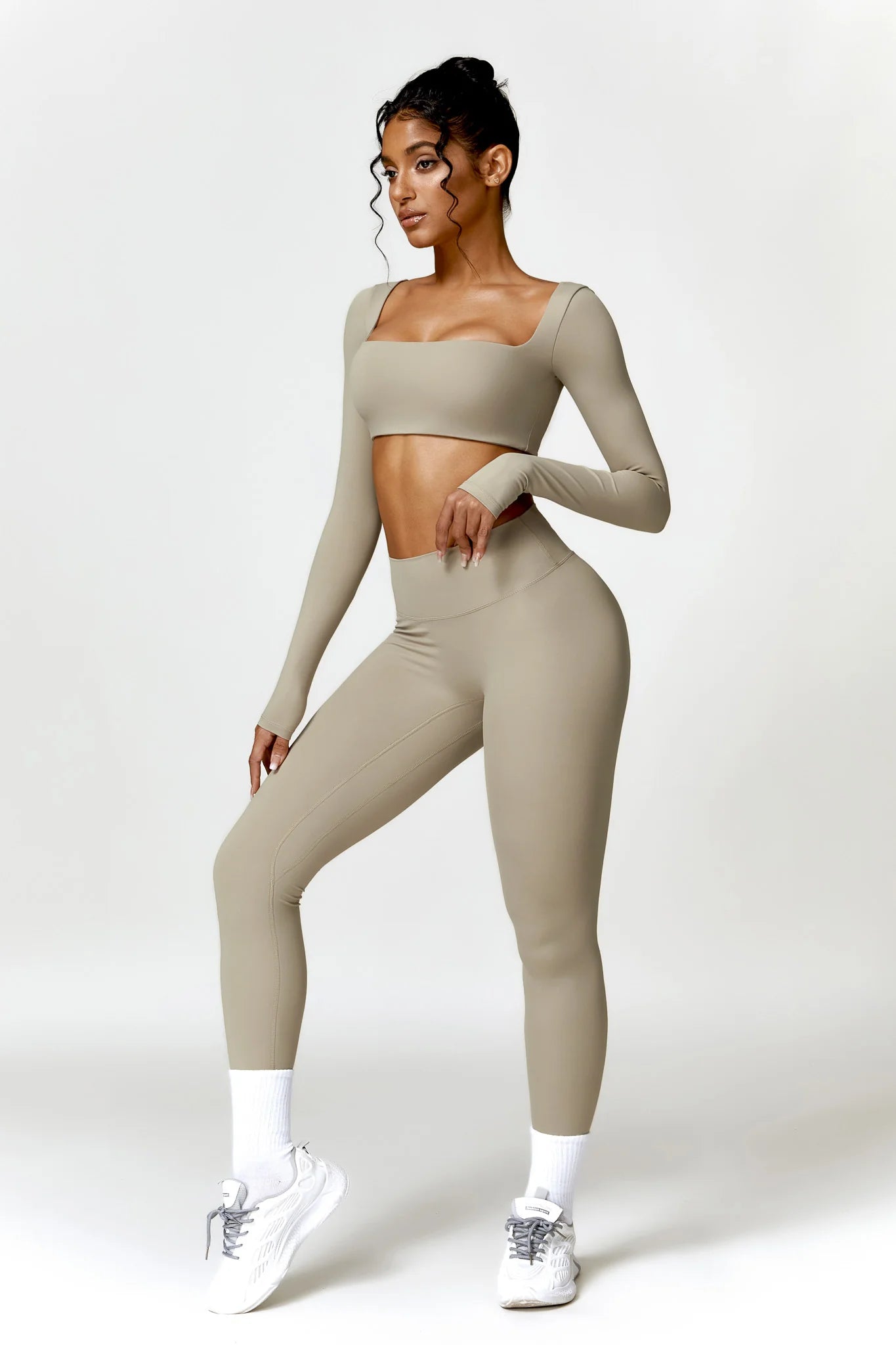 Chelsea Long Sleeve Crop Top