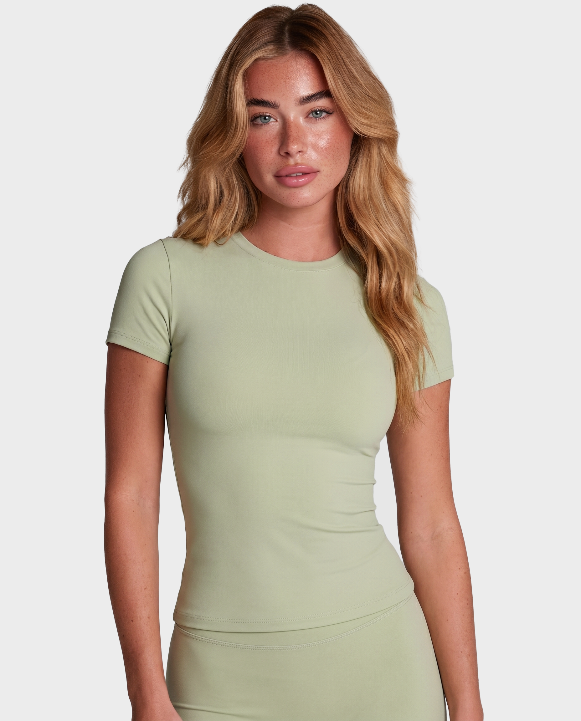 Amelie Tee