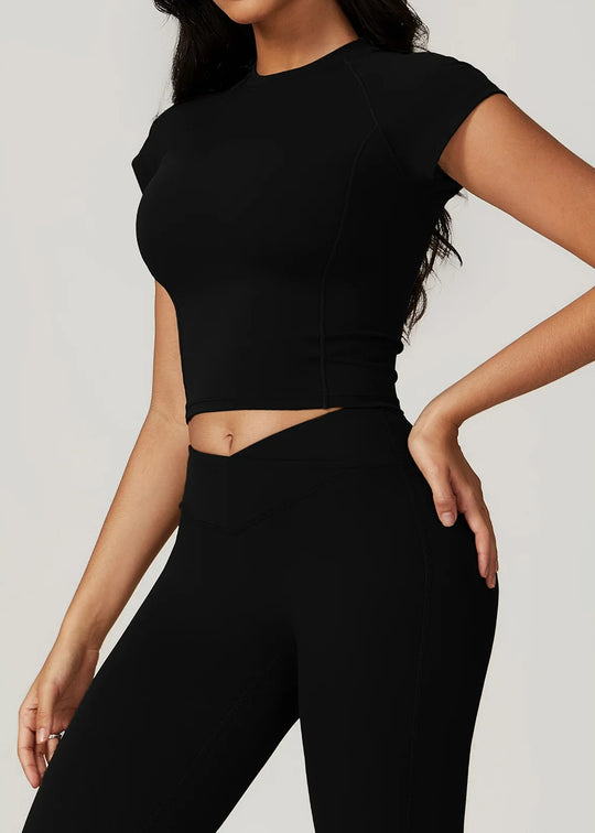 Cropped Black T-Shirt Angled#color_black