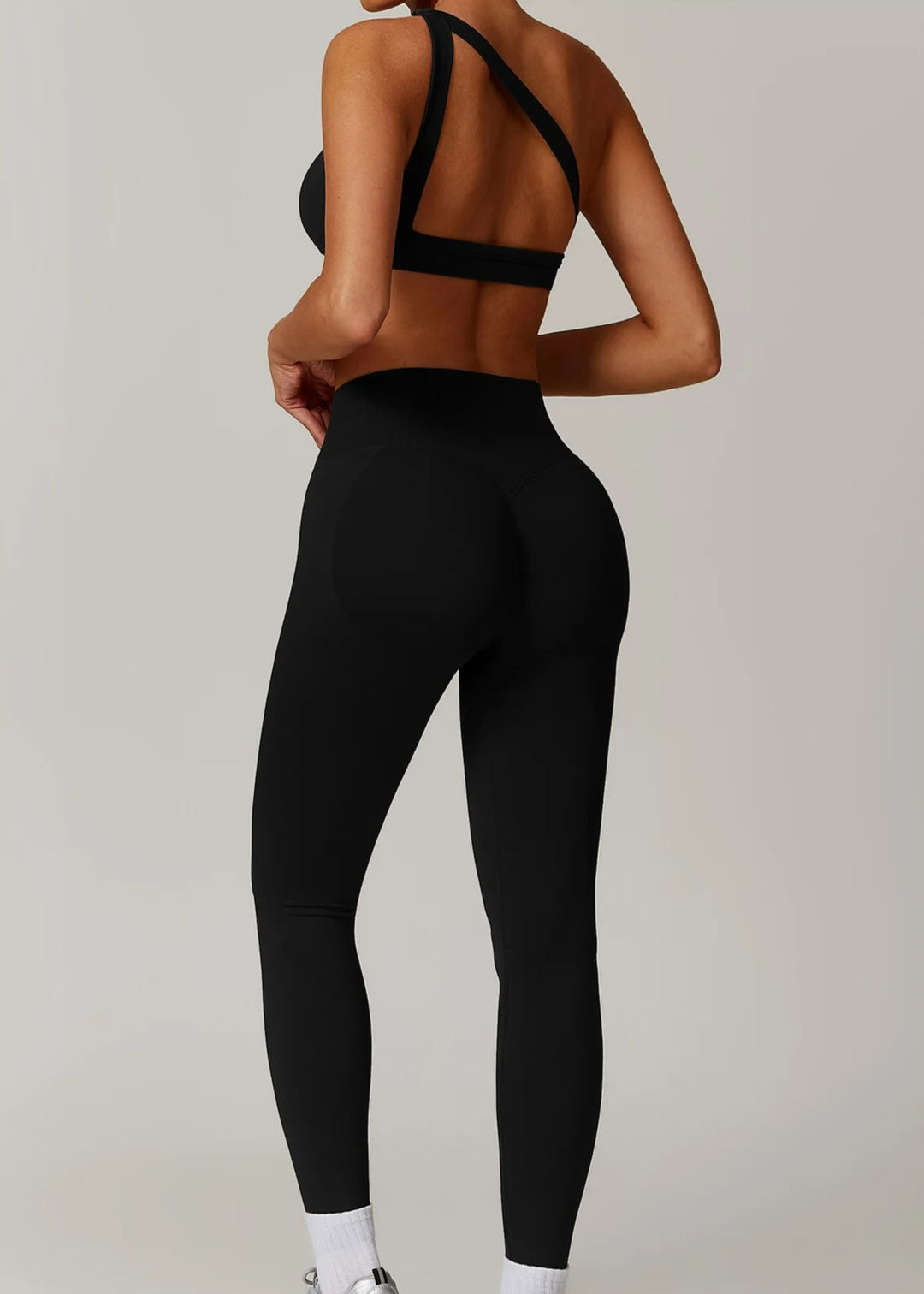 Black Sports Bra Backside#color_black