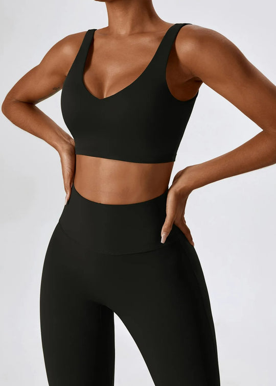 Black Sports Bra Frontside#color_black