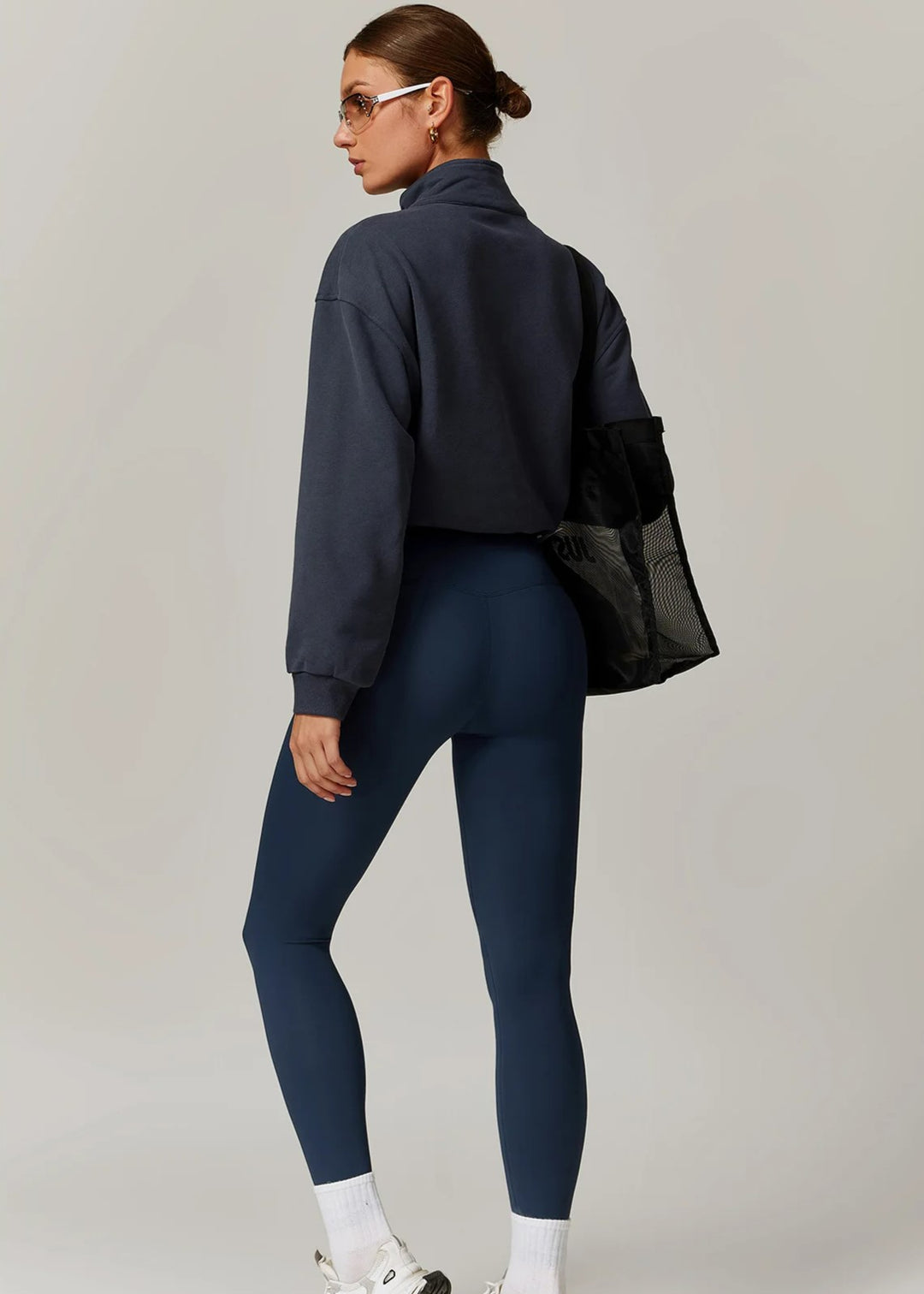 Blue Half Zip Backside#color_navy